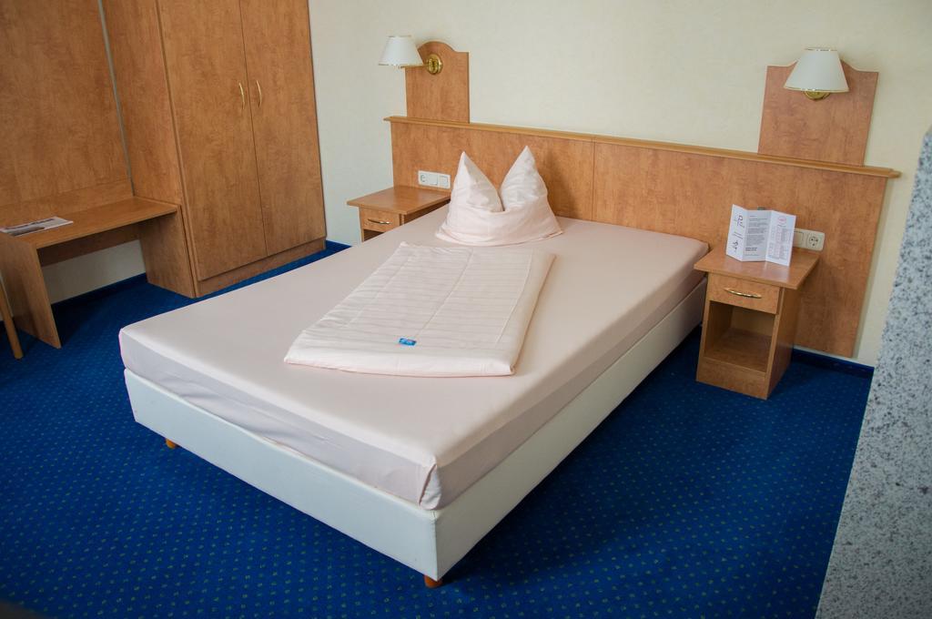 Domizil Alte Post Hotel Puttlingen Luaran gambar
