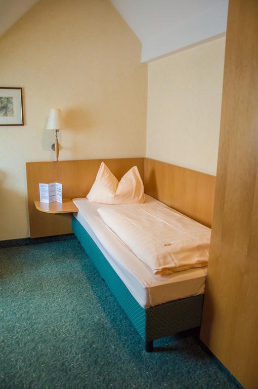 Domizil Alte Post Hotel Puttlingen Luaran gambar