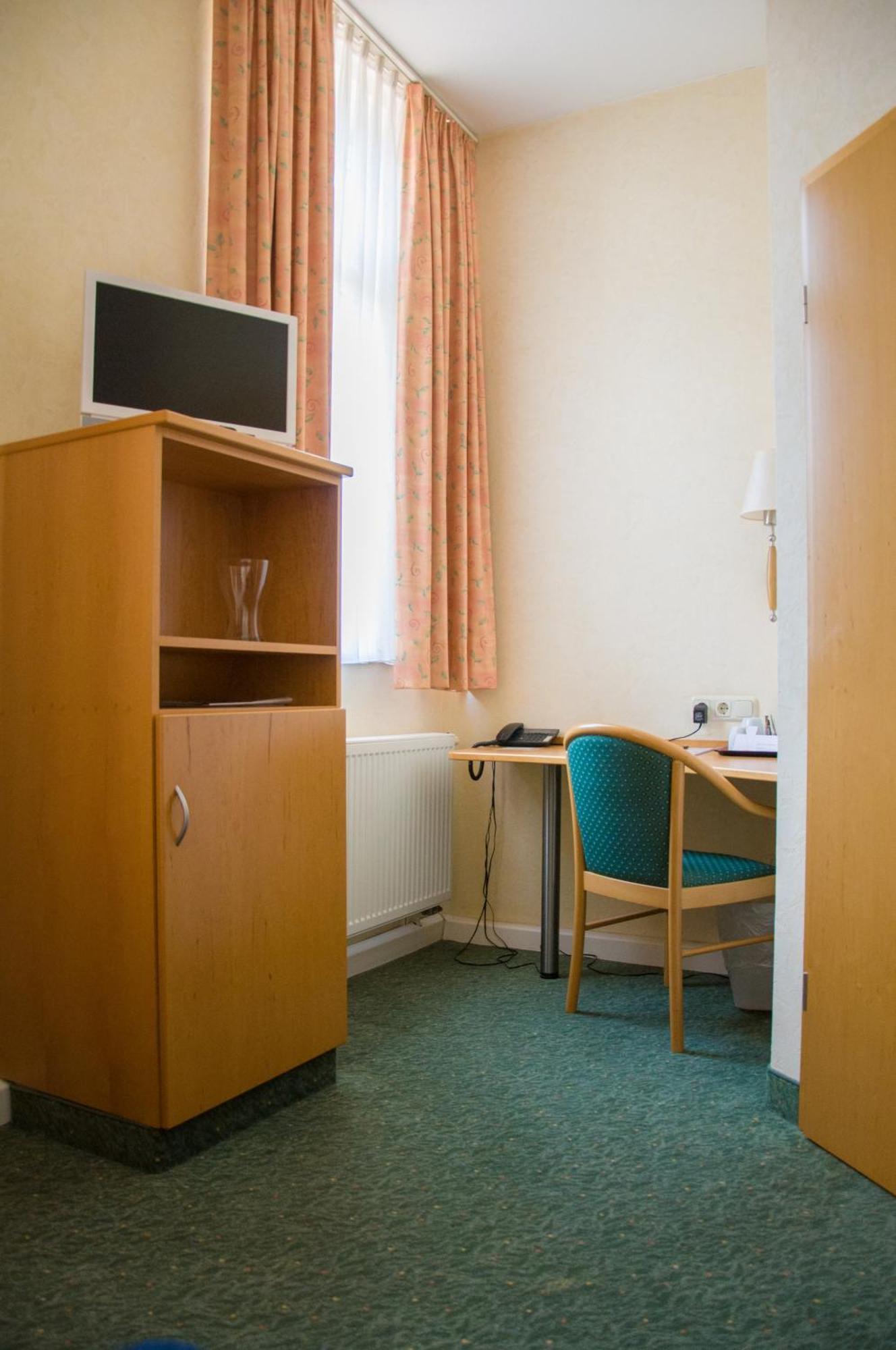 Domizil Alte Post Hotel Puttlingen Bilik gambar