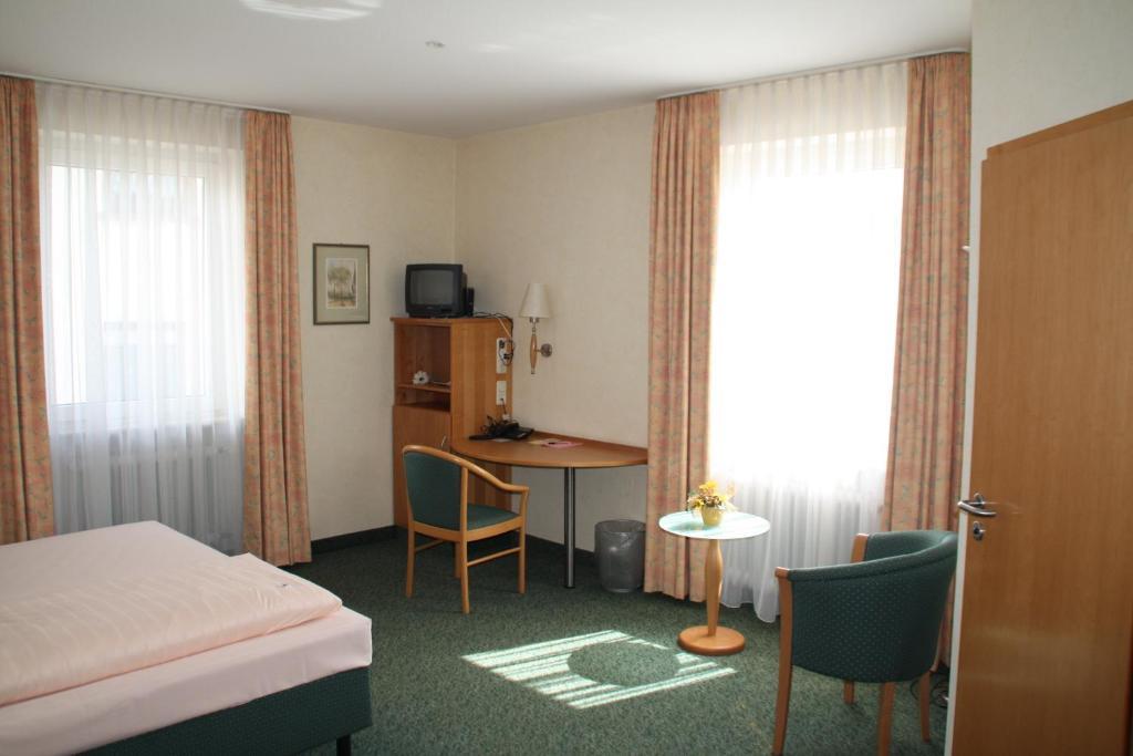 Domizil Alte Post Hotel Puttlingen Luaran gambar