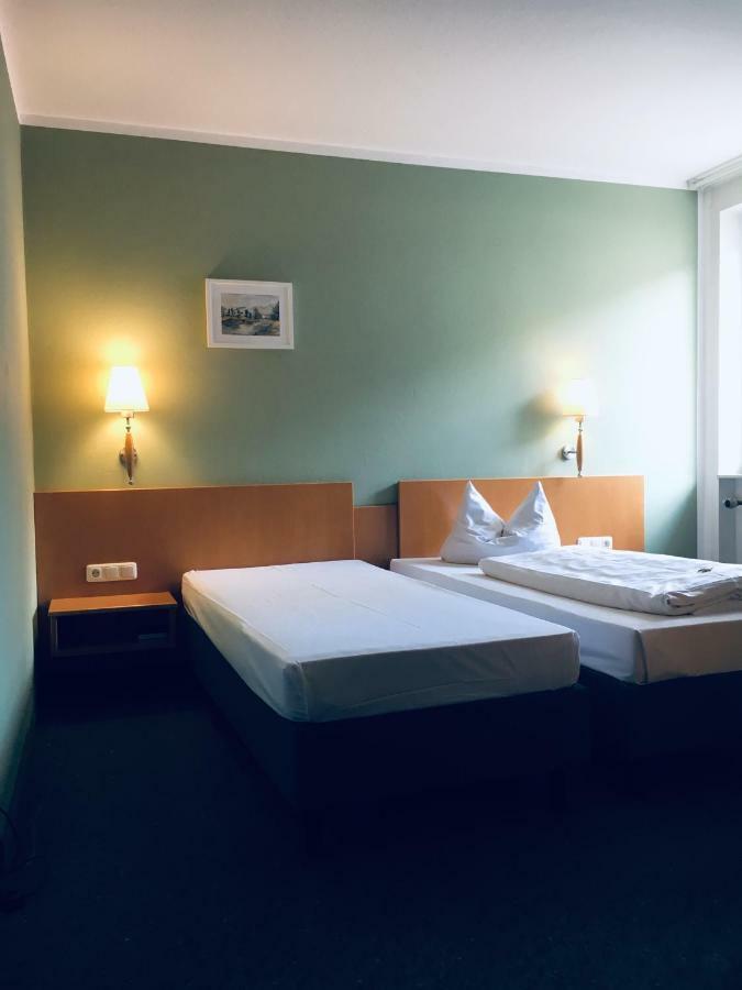 Domizil Alte Post Hotel Puttlingen Luaran gambar