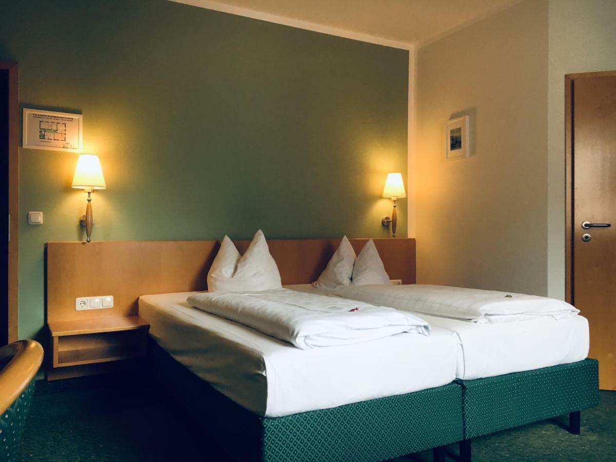 Domizil Alte Post Hotel Puttlingen Luaran gambar