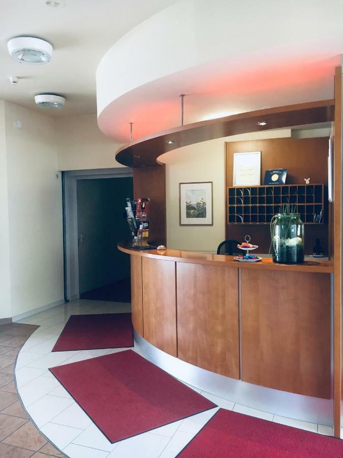 Domizil Alte Post Hotel Puttlingen Luaran gambar